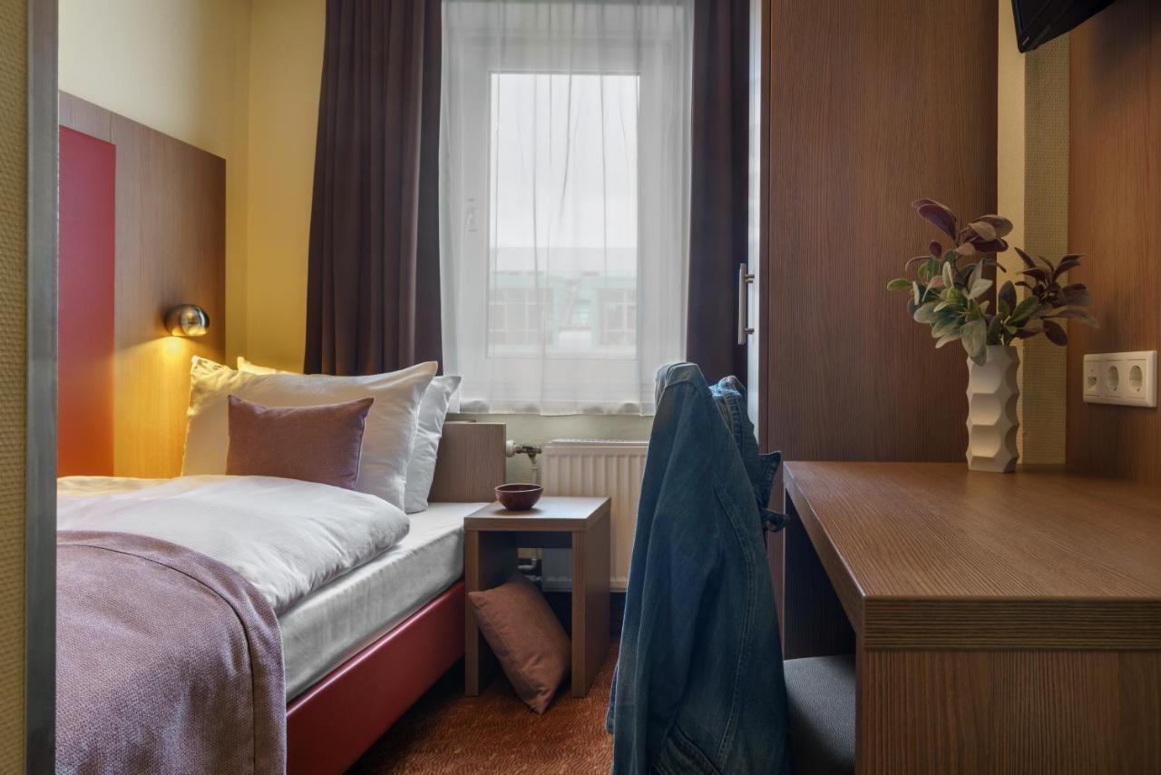 Economy Single Room